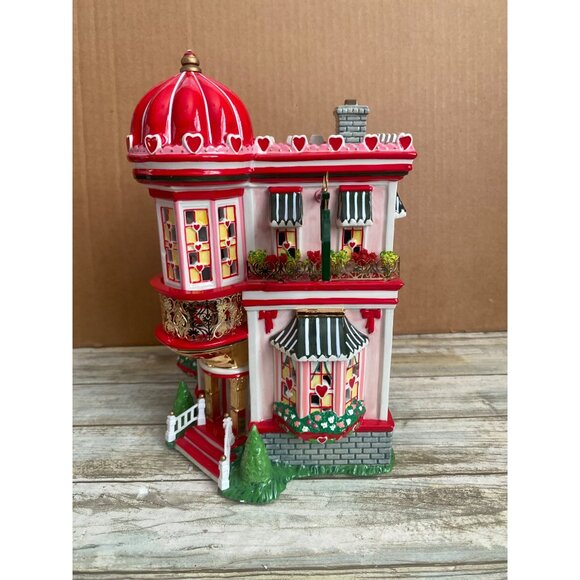 Dept 56 Cupid's Cardshop Ceramic Valentine's House in Box w/FLAWS - Picture 11 of 16